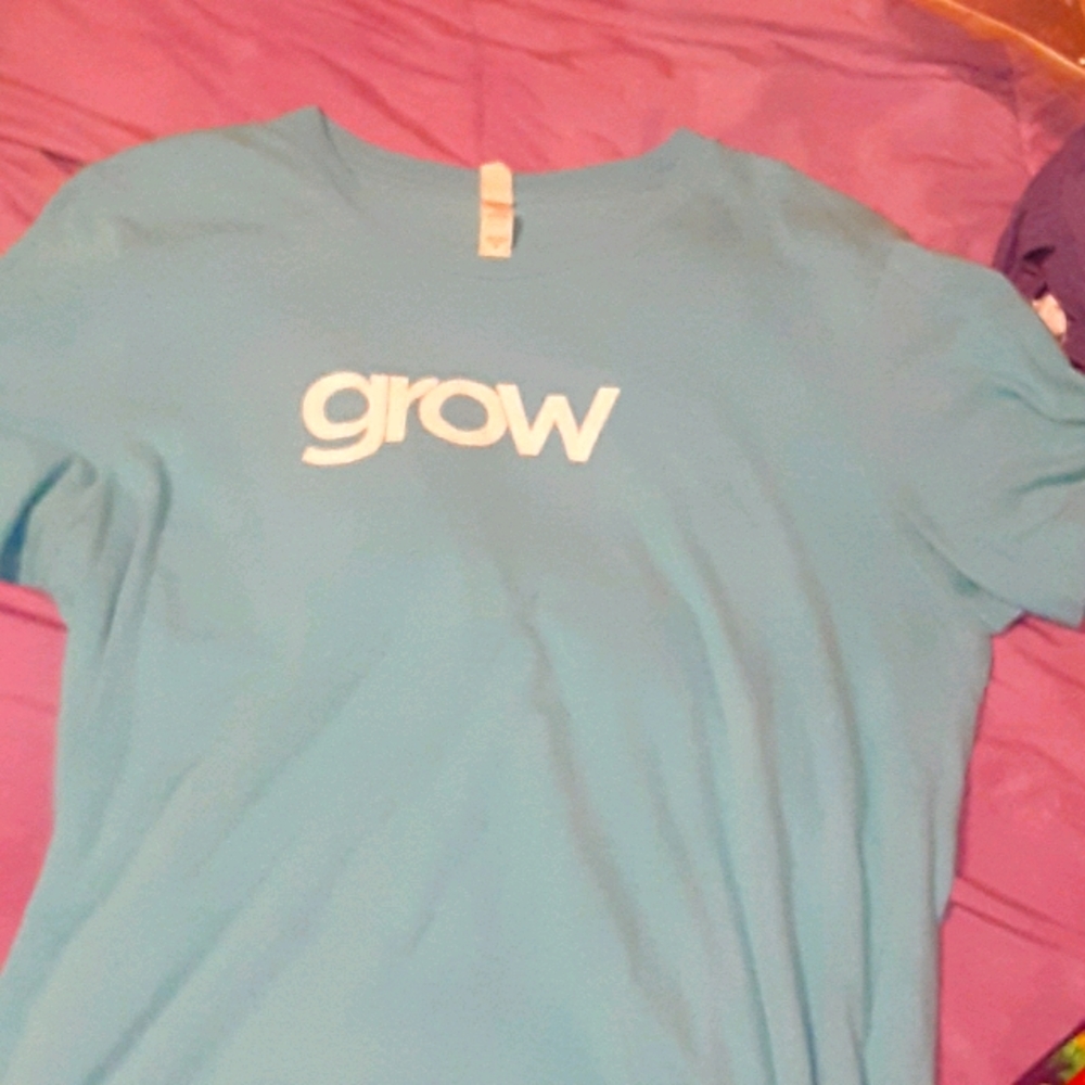 Pretty blue t